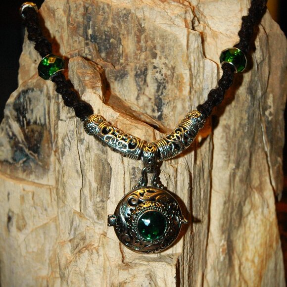 Antique Style Locket with a Green CZ Stone on 20 1/4" Black Handmade Hemp Chain - Picture 2 of 6